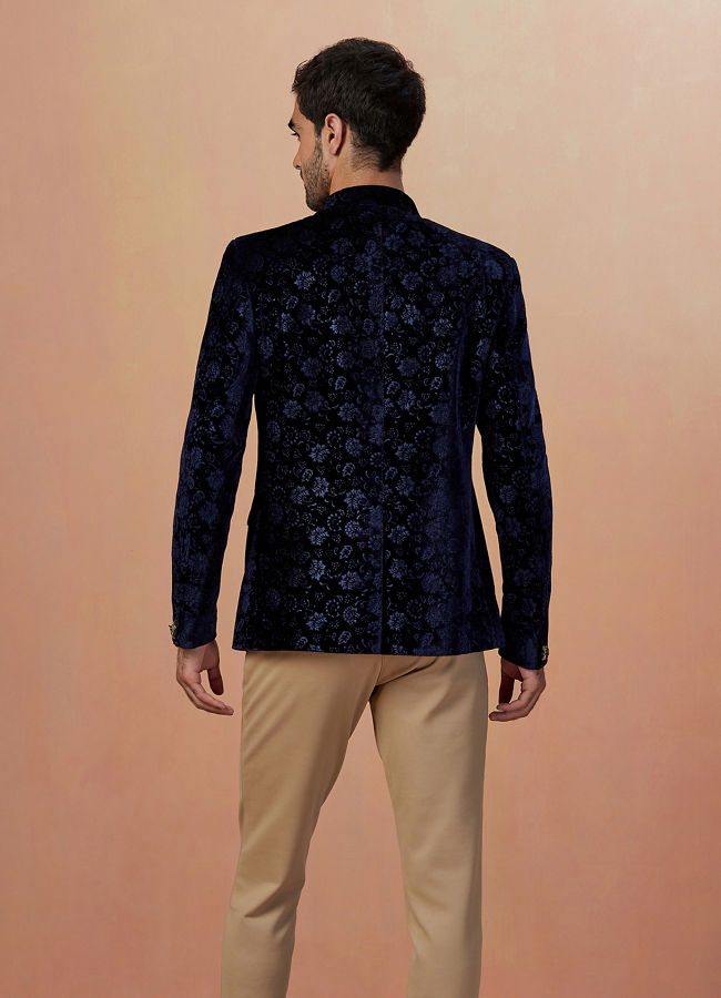 alt message - Manyavar Men Blue Floral Bandhgala Indo Western image number 3